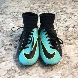 Nike Soccer Cleats - Hypervenon